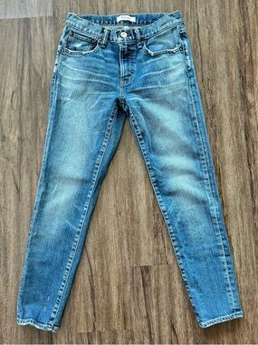 Moussy Vintage Velma Skinny Medium Wash Jeans. Size 26